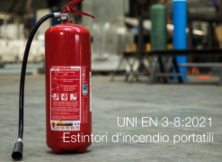 UNI EN 3-8:2021 - Estintori d'incendio portatili 